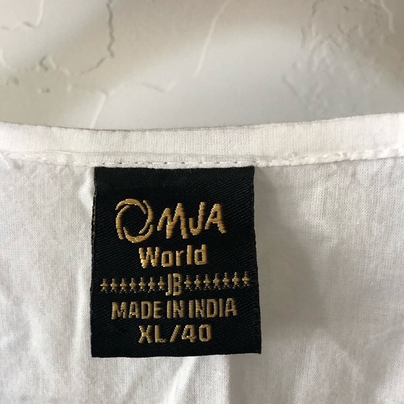 Mja world|White floral embroidered Mexican style peasant top•••Cotton, XL - Picture 8 of 10